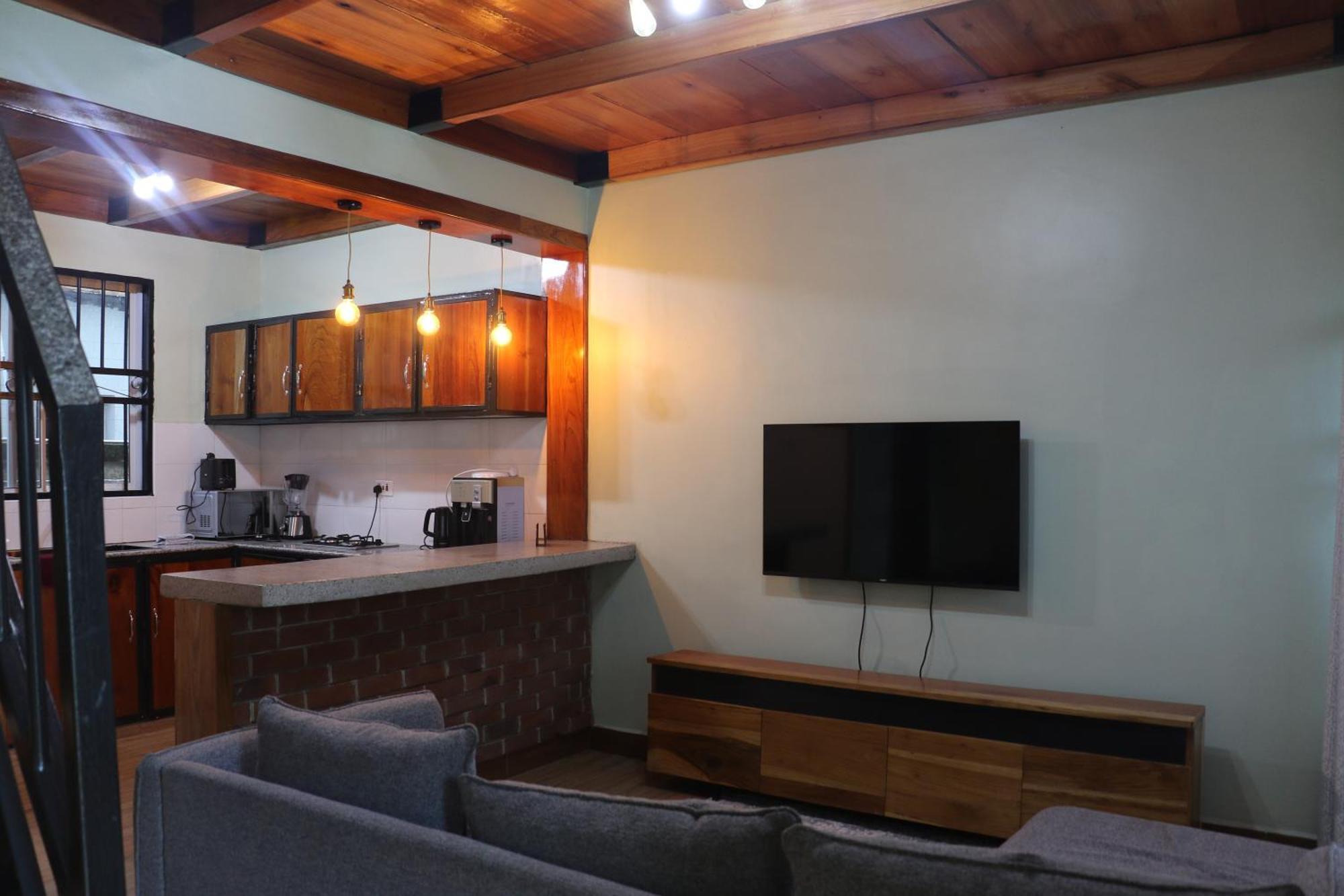 At Home Suites, Moshono Arusha Nkoanrua エクステリア 写真