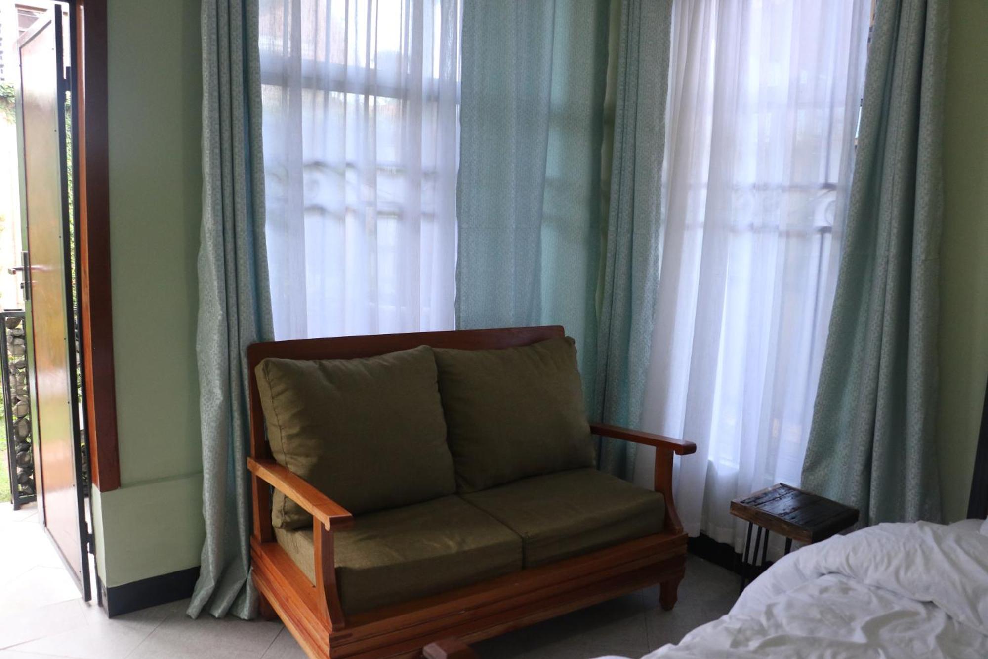 At Home Suites, Moshono Arusha Nkoanrua エクステリア 写真